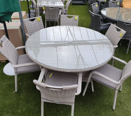 6 seater round stackable dining set