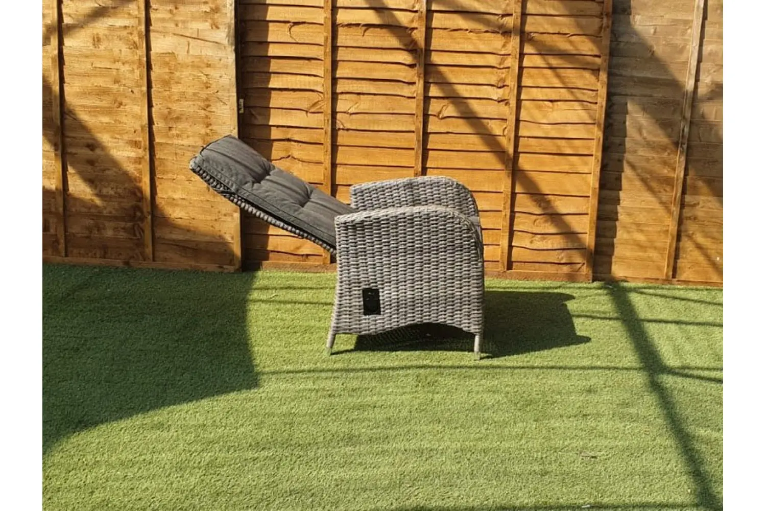 Burbage 6 Seater Round Reclining Dining Set in Cappuccino Rattan - photo 5