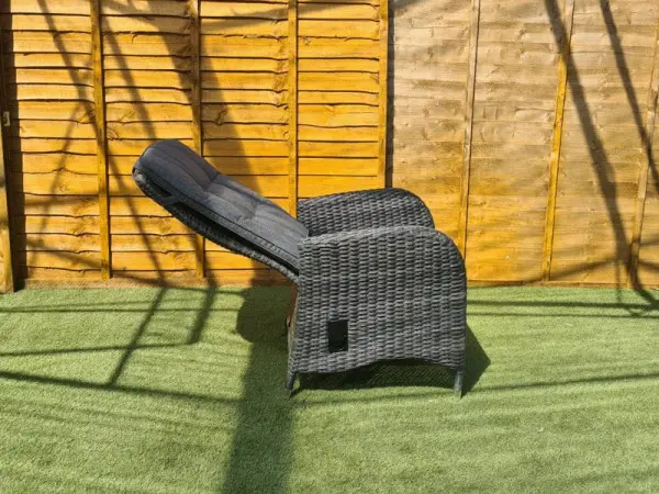 Delivery included: why your set ships on a pallet