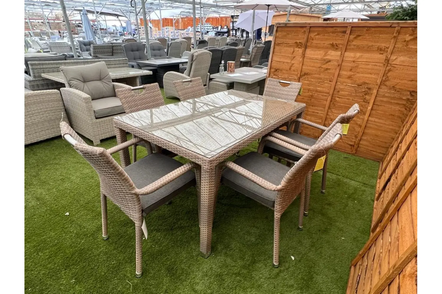 Sharnford Stacking 6 Seater Rectangular Rattan Dining Set in Cappuccino