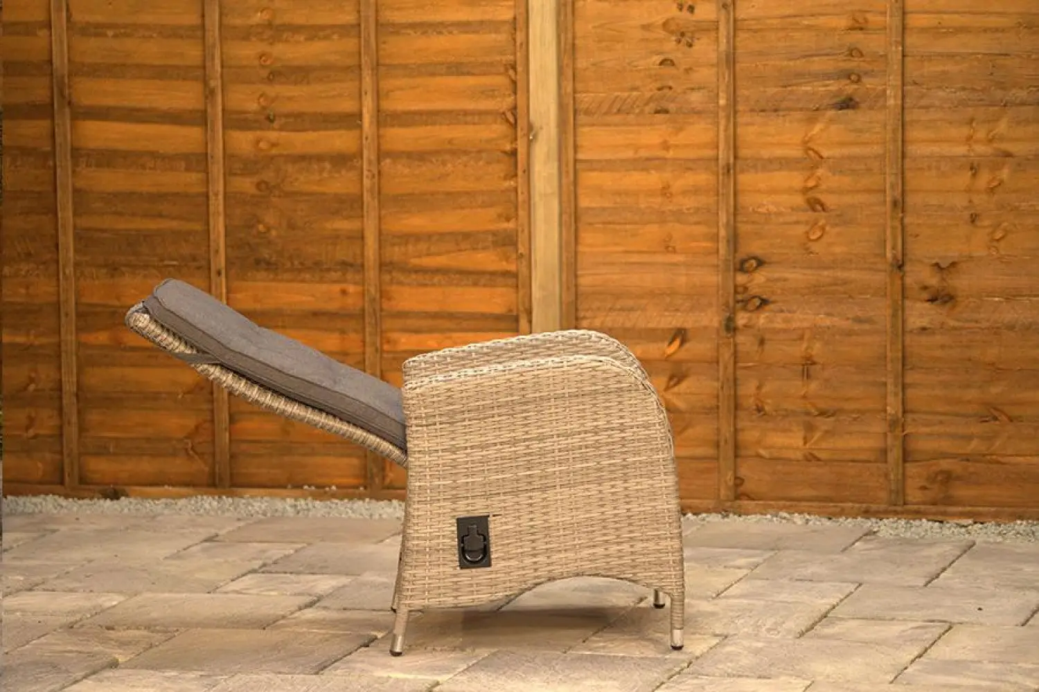 Burbage 6 Seater Round Reclining Dining Set in Silver Grey Rattan - photo 5
