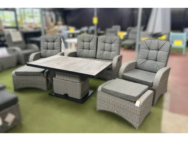 Four independent recline angles at the same time